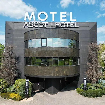Ascot Hotel